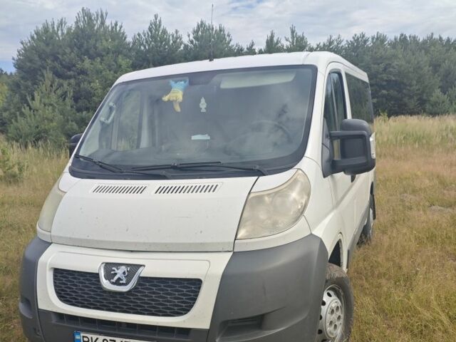 Черный Фольксваген Пассат, объемом двигателя 2 л и пробегом 286 тыс. км за 10700 $, фото 1 на Automoto.ua