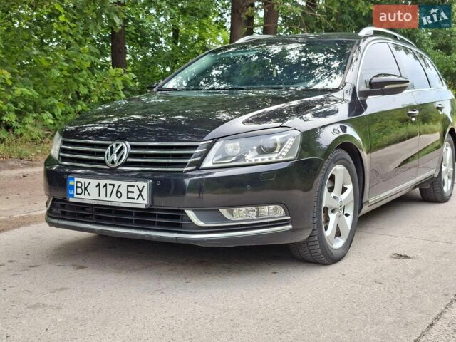 Черный Фольксваген Пассат, объемом двигателя 1.97 л и пробегом 285 тыс. км за 10900 $, фото 1 на Automoto.ua