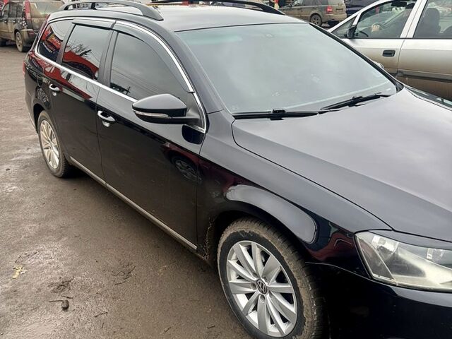 Черный Фольксваген Пассат, объемом двигателя 2 л и пробегом 29000 тыс. км за 12800 $, фото 1 на Automoto.ua