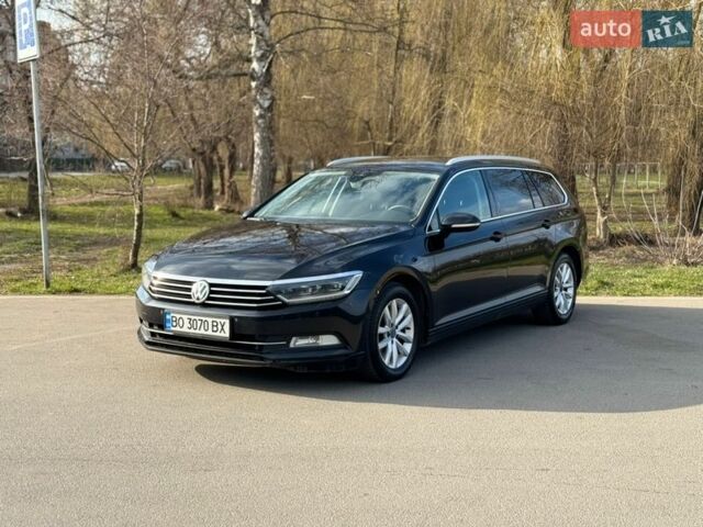 Черный Фольксваген Пассат, объемом двигателя 1.97 л и пробегом 321 тыс. км за 12800 $, фото 1 на Automoto.ua