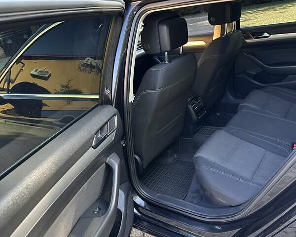 Чорний Фольксваген Пассат, об'ємом двигуна 2 л та пробігом 283 тис. км за 13000 $, фото 1 на Automoto.ua