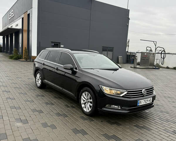 Черный Фольксваген Пассат, объемом двигателя 1.97 л и пробегом 300 тыс. км за 11500 $, фото 1 на Automoto.ua