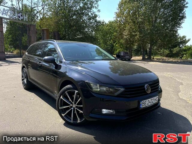 Черный Фольксваген Пассат, объемом двигателя 2 л и пробегом 245 тыс. км за 13500 $, фото 1 на Automoto.ua