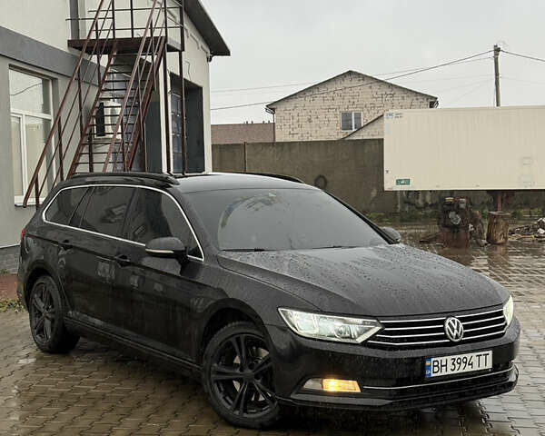 Черный Фольксваген Пассат, объемом двигателя 1.97 л и пробегом 295 тыс. км за 14000 $, фото 1 на Automoto.ua