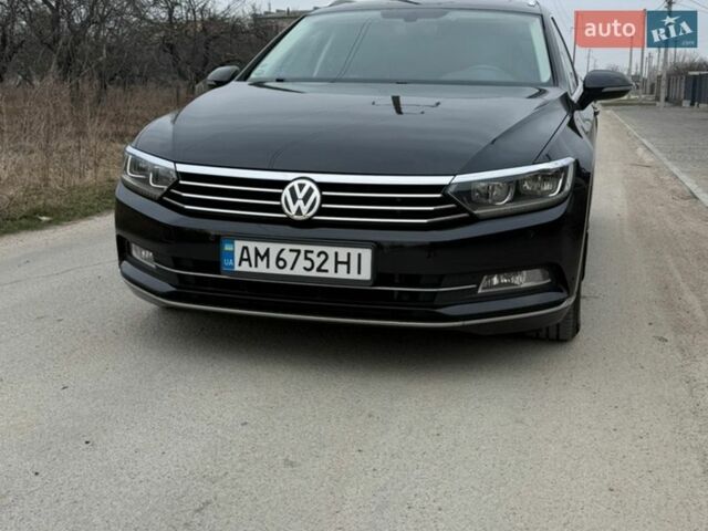 Черный Фольксваген Пассат, объемом двигателя 2 л и пробегом 266 тыс. км за 16000 $, фото 1 на Automoto.ua