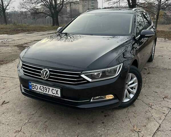 Черный Фольксваген Пассат, объемом двигателя 1.6 л и пробегом 230 тыс. км за 15000 $, фото 1 на Automoto.ua