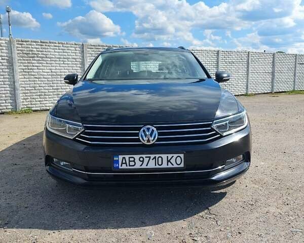 Черный Фольксваген Пассат, объемом двигателя 1.6 л и пробегом 241 тыс. км за 14800 $, фото 1 на Automoto.ua