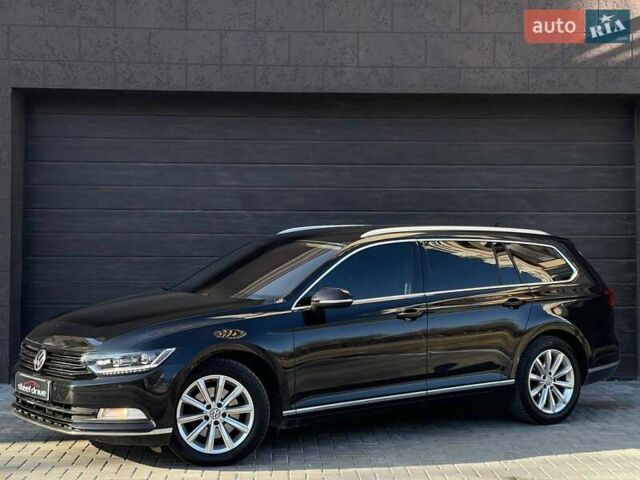 Черный Фольксваген Пассат, объемом двигателя 2 л и пробегом 228 тыс. км за 17999 $, фото 1 на Automoto.ua