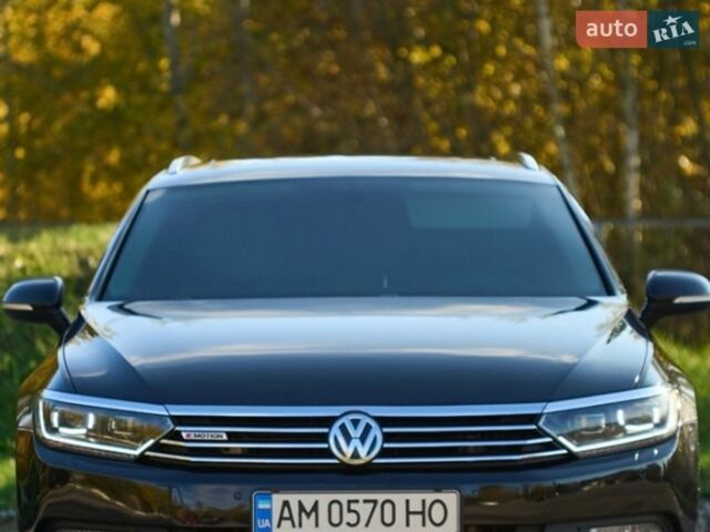 Чорний Фольксваген Пассат, об'ємом двигуна 2 л та пробігом 256 тис. км за 18500 $, фото 1 на Automoto.ua