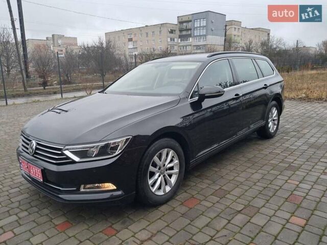 Черный Фольксваген Пассат, объемом двигателя 2 л и пробегом 230 тыс. км за 17200 $, фото 1 на Automoto.ua