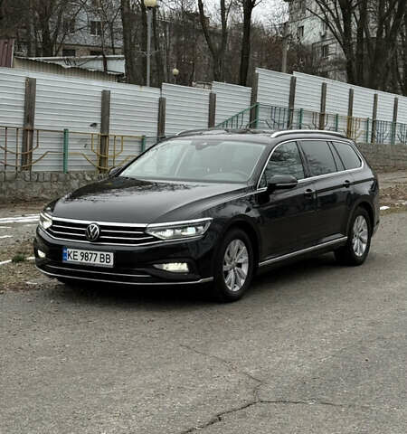 Черный Фольксваген Пассат, объемом двигателя 1.97 л и пробегом 207 тыс. км за 24000 $, фото 1 на Automoto.ua