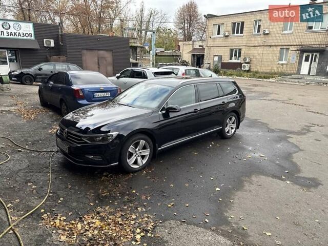 Черный Фольксваген Пассат, объемом двигателя 1.97 л и пробегом 188 тыс. км за 20800 $, фото 1 на Automoto.ua