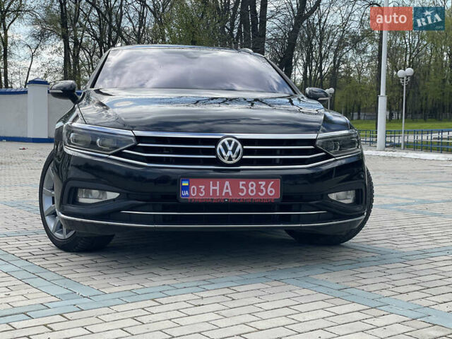 Черный Фольксваген Пассат, объемом двигателя 1.97 л и пробегом 215 тыс. км за 26500 $, фото 1 на Automoto.ua