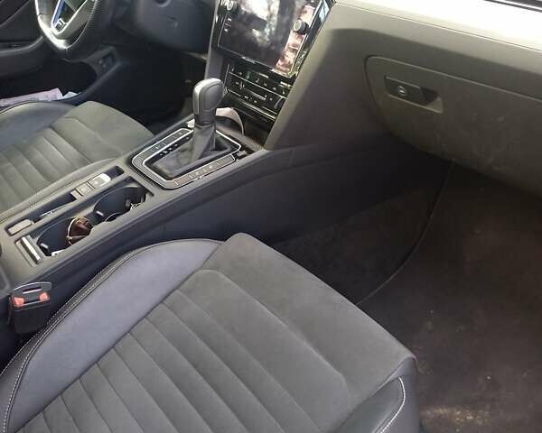 Черный Фольксваген Пассат, объемом двигателя 1.4 л и пробегом 205 тыс. км за 24500 $, фото 1 на Automoto.ua