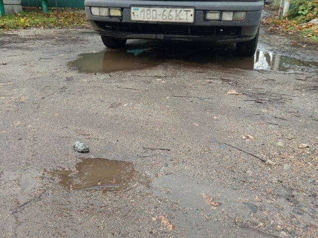 Фіолетовий Фольксваген Пассат, об'ємом двигуна 2 л та пробігом 100 тис. км за 1778 $, фото 1 на Automoto.ua