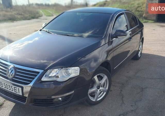 Коричневий Фольксваген Пассат, об'ємом двигуна 1.98 л та пробігом 205 тис. км за 5900 $, фото 1 на Automoto.ua