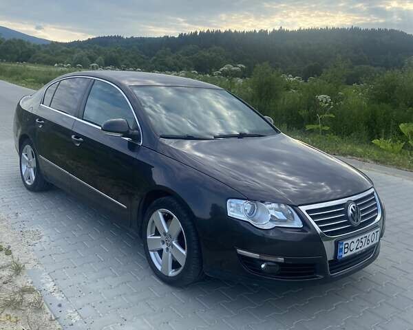 Коричневый Фольксваген Пассат, объемом двигателя 1.98 л и пробегом 240 тыс. км за 6100 $, фото 1 на Automoto.ua