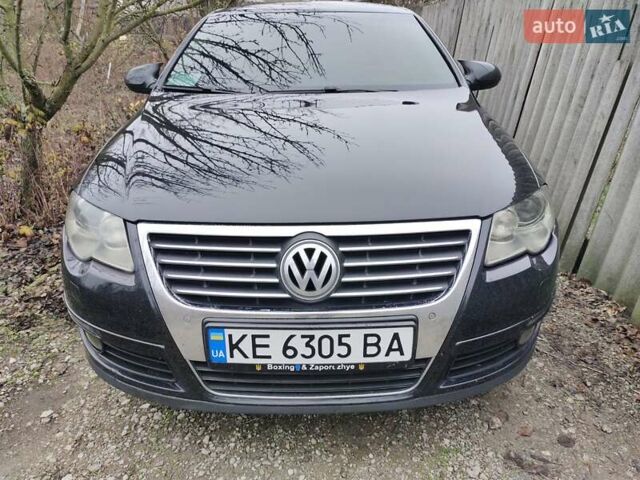 Коричневий Фольксваген Пассат, об'ємом двигуна 3.2 л та пробігом 197 тис. км за 6500 $, фото 1 на Automoto.ua