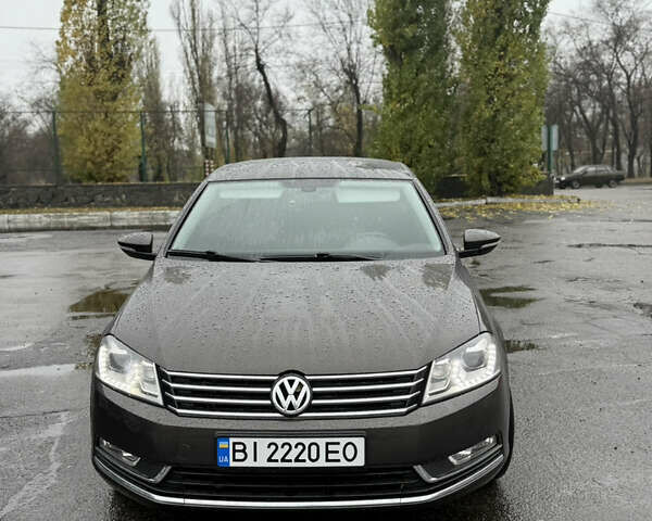 Коричневый Фольксваген Пассат, объемом двигателя 1.8 л и пробегом 155 тыс. км за 12000 $, фото 1 на Automoto.ua