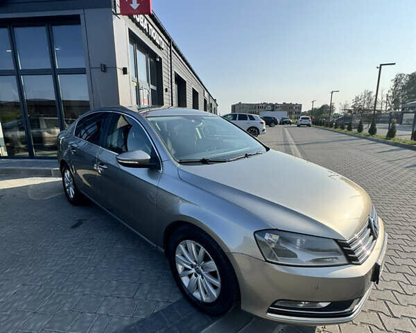 Коричневый Фольксваген Пассат, объемом двигателя 1.39 л и пробегом 274 тыс. км за 8700 $, фото 1 на Automoto.ua