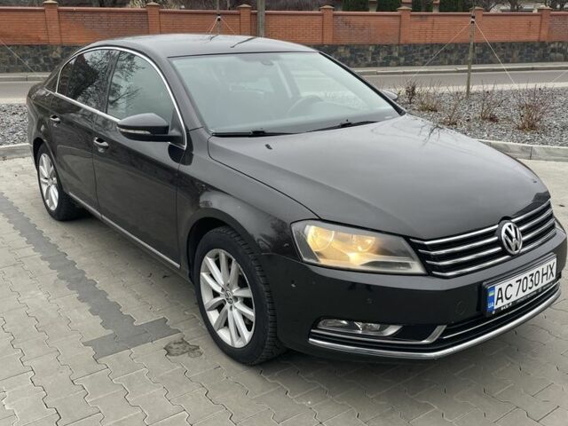 Коричневый Фольксваген Пассат, объемом двигателя 2 л и пробегом 217 тыс. км за 9500 $, фото 1 на Automoto.ua