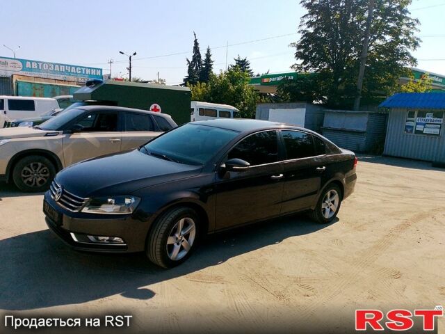 Коричневый Фольксваген Пассат, объемом двигателя 1.8 л и пробегом 149 тыс. км за 9500 $, фото 1 на Automoto.ua