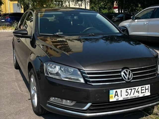 Коричневий Фольксваген Пассат, об'ємом двигуна 1.8 л та пробігом 330 тис. км за 7500 $, фото 1 на Automoto.ua
