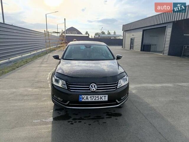 Коричневый Фольксваген Пассат, объемом двигателя 1.8 л и пробегом 225 тыс. км за 9500 $, фото 1 на Automoto.ua