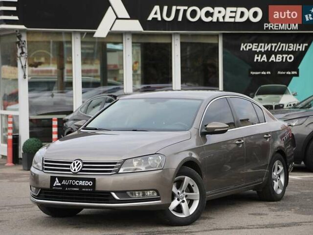 Коричневый Фольксваген Пассат, объемом двигателя 1.8 л и пробегом 185 тыс. км за 11500 $, фото 1 на Automoto.ua