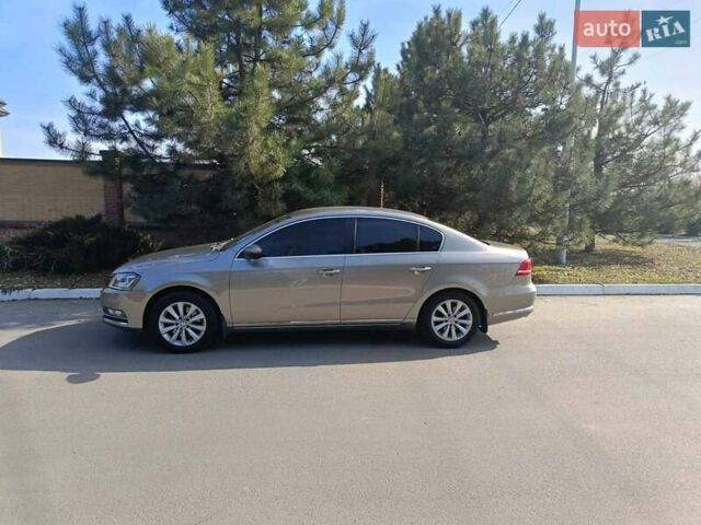Фольксваген Пассат 2012 в Днепре (Днепропетровске) на Automoto.ua Коричневый Фольксваген Пассат, объемом двигателя 1.8 л и пробегом 220 тыс. км за 11500 $, фото 1 на Automoto.ua