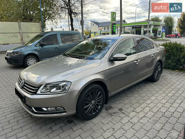 Коричневий Фольксваген Пассат, об'ємом двигуна 1.8 л та пробігом 105 тис. км за 15000 $, фото 1 на Automoto.ua