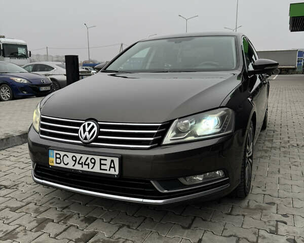 Коричневый Фольксваген Пассат, объемом двигателя 1.97 л и пробегом 301 тыс. км за 12500 $, фото 1 на Automoto.ua