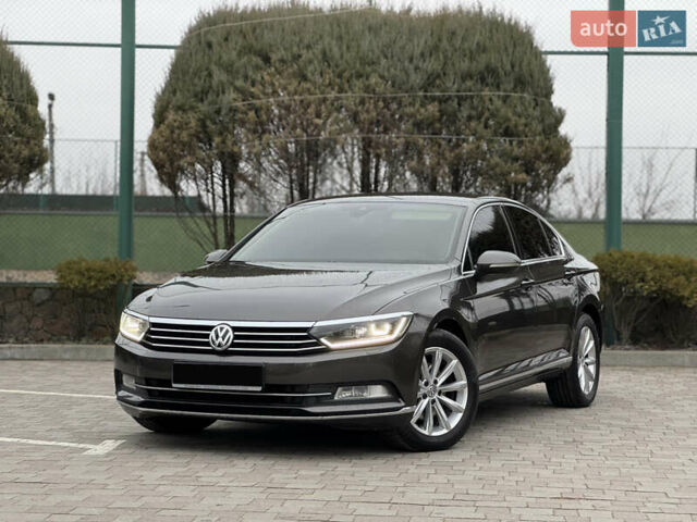 Коричневий Фольксваген Пассат, об'ємом двигуна 2 л та пробігом 333 тис. км за 15950 $, фото 1 на Automoto.ua