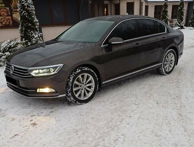 Коричневий Фольксваген Пассат, об'ємом двигуна 2 л та пробігом 175 тис. км за 19899 $, фото 1 на Automoto.ua