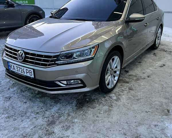 Коричневий Фольксваген Пассат, об'ємом двигуна 1.8 л та пробігом 279 тис. км за 13950 $, фото 1 на Automoto.ua