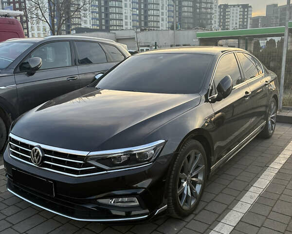 Коричневый Фольксваген Пассат, объемом двигателя 1.97 л и пробегом 165 тыс. км за 27500 $, фото 1 на Automoto.ua