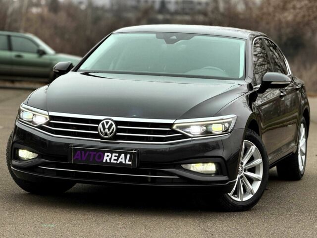 Коричневый Фольксваген Пассат, объемом двигателя 2 л и пробегом 207 тыс. км за 24000 $, фото 1 на Automoto.ua