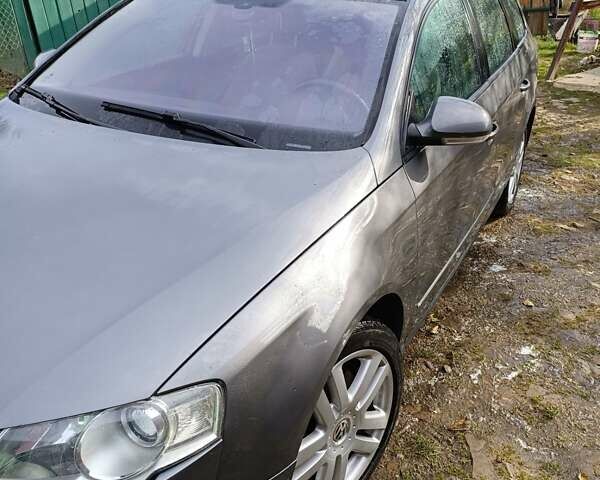 Коричневый Фольксваген Пассат, объемом двигателя 1.97 л и пробегом 350 тыс. км за 4999 $, фото 1 на Automoto.ua