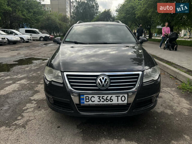 Коричневий Фольксваген Пассат, об'ємом двигуна 2 л та пробігом 300 тис. км за 5300 $, фото 1 на Automoto.ua