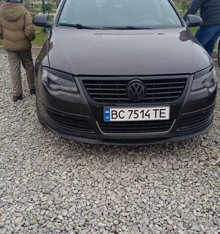 Коричневий Фольксваген Пассат, об'ємом двигуна 1.98 л та пробігом 241 тис. км за 5800 $, фото 1 на Automoto.ua