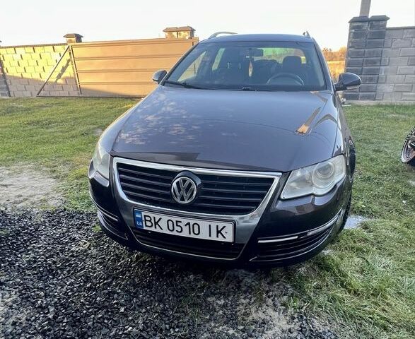 Коричневий Фольксваген Пассат, об'ємом двигуна 1.9 л та пробігом 430 тис. км за 5899 $, фото 1 на Automoto.ua