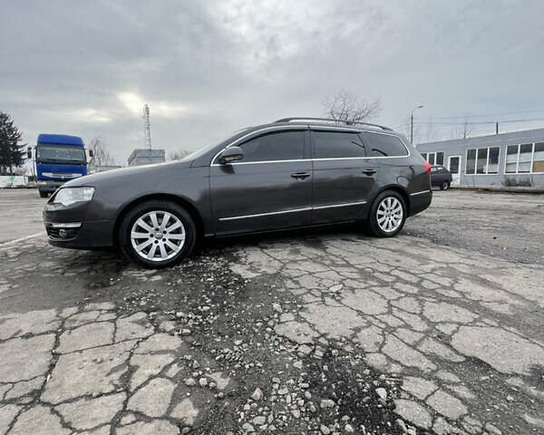 Коричневый Фольксваген Пассат, объемом двигателя 1.8 л и пробегом 202 тыс. км за 6000 $, фото 1 на Automoto.ua