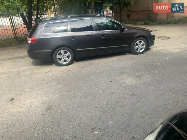 Коричневый Фольксваген Пассат, объемом двигателя 1.97 л и пробегом 298 тыс. км за 7000 $, фото 1 на Automoto.ua