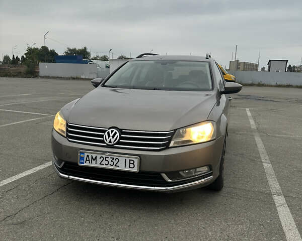 Коричневый Фольксваген Пассат, объемом двигателя 1.8 л и пробегом 245 тыс. км за 6100 $, фото 1 на Automoto.ua