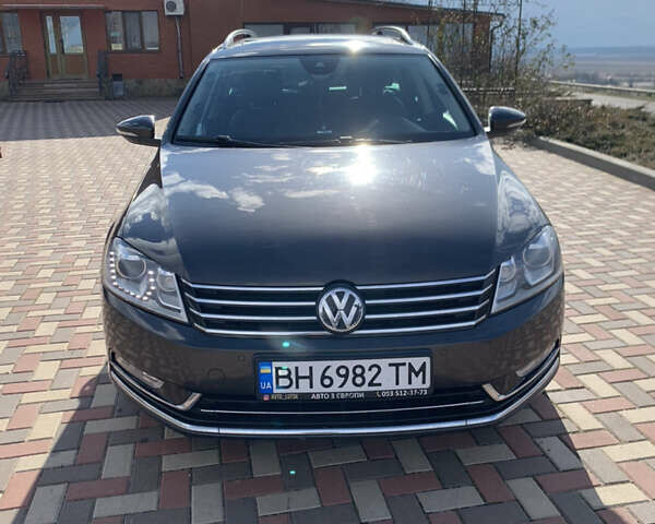 Коричневий Фольксваген Пассат, об'ємом двигуна 1.97 л та пробігом 350 тис. км за 11500 $, фото 1 на Automoto.ua