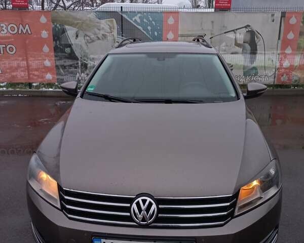 Коричневый Фольксваген Пассат, объемом двигателя 1.6 л и пробегом 235 тыс. км за 11000 $, фото 1 на Automoto.ua