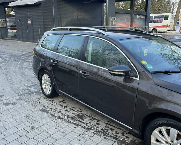 Коричневый Фольксваген Пассат, объемом двигателя 1.6 л и пробегом 284 тыс. км за 8950 $, фото 1 на Automoto.ua