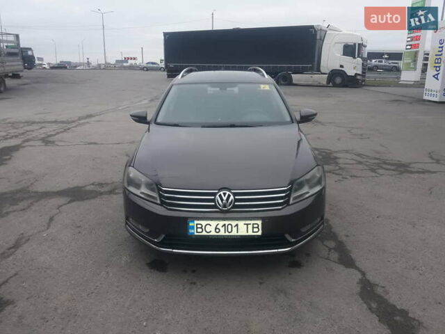 Коричневий Фольксваген Пассат, об'ємом двигуна 1.6 л та пробігом 330 тис. км за 8800 $, фото 1 на Automoto.ua