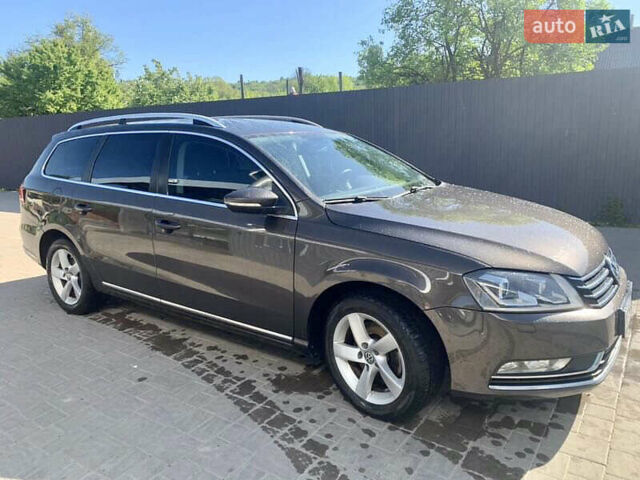 Коричневий Фольксваген Пассат, об'ємом двигуна 1.8 л та пробігом 212 тис. км за 9000 $, фото 1 на Automoto.ua