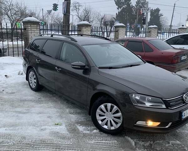 Коричневий Фольксваген Пассат, об'ємом двигуна 1.6 л та пробігом 214 тис. км за 9200 $, фото 1 на Automoto.ua